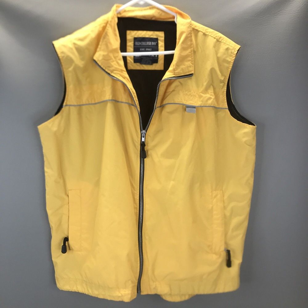OLD COLLEGE INN L SPORTY VEST  YELLOW NYLON ZIP FRONT & POCKETS OCI